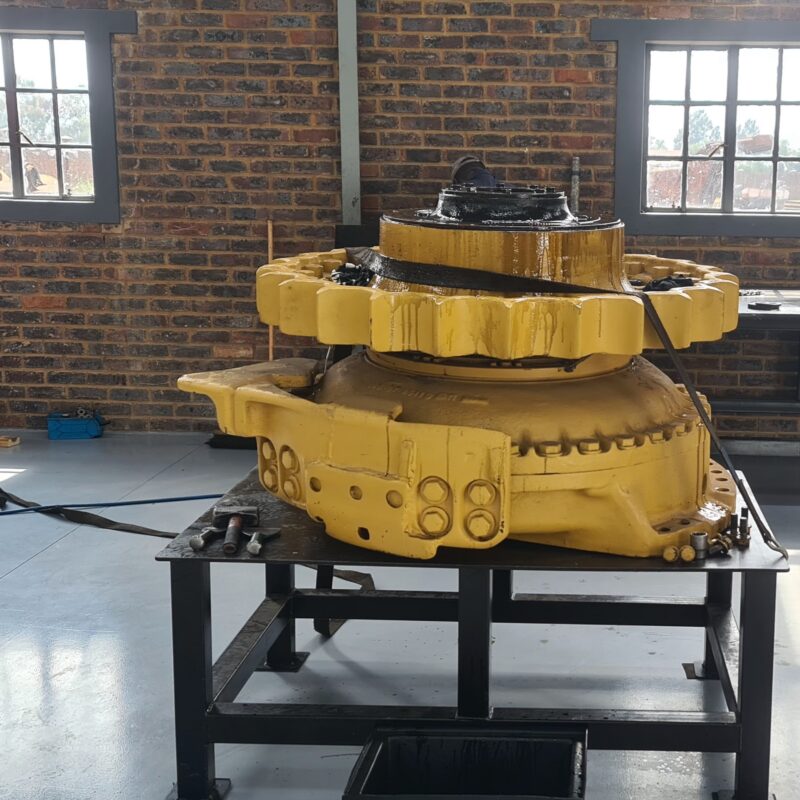 Komatsu D475-5EO Final Drive